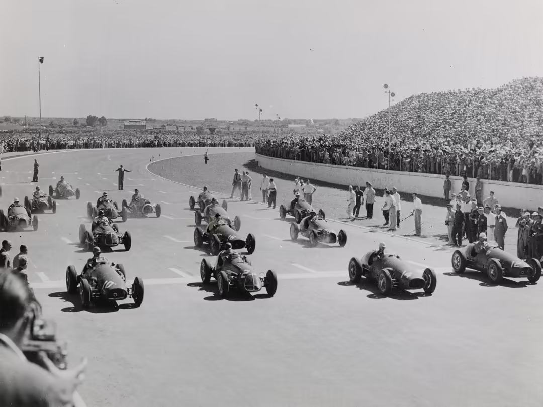 Era 1950-1958 - Pirelli in Formula 1 - La partenza del Gran Premio Argentina - GP 500