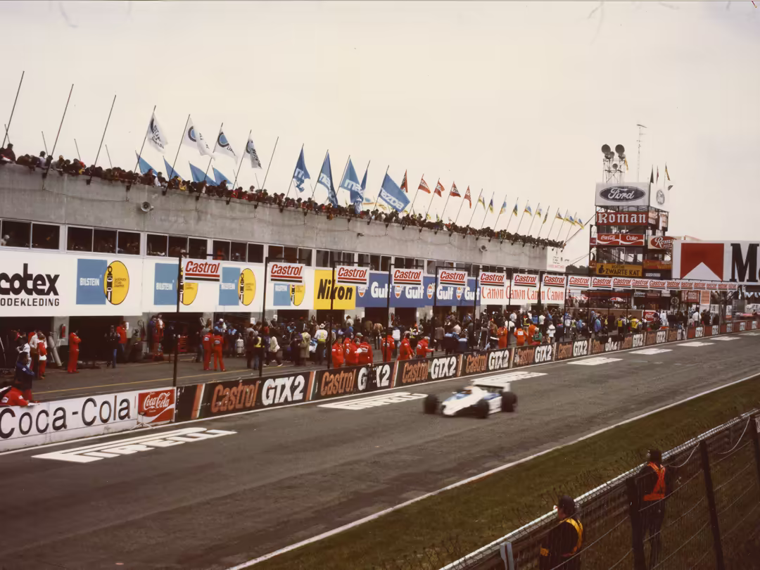 Era 1981-1991 - Pirelli in Formula 1 - Veduta pista e pit lane - GP 500