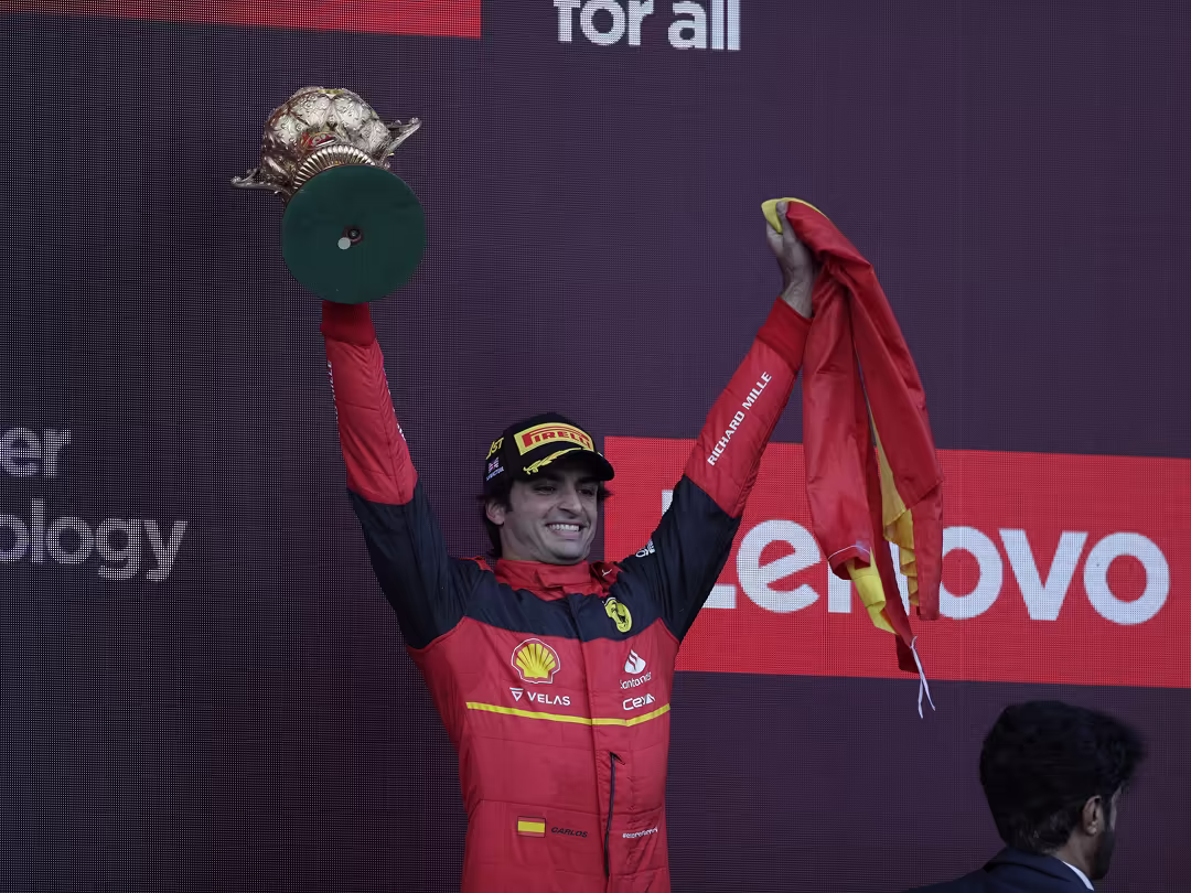 Era 2011-2025 - Pirelli in Formula 1 - Il vincitore Carlos Sainz, Ferrari - GP 500